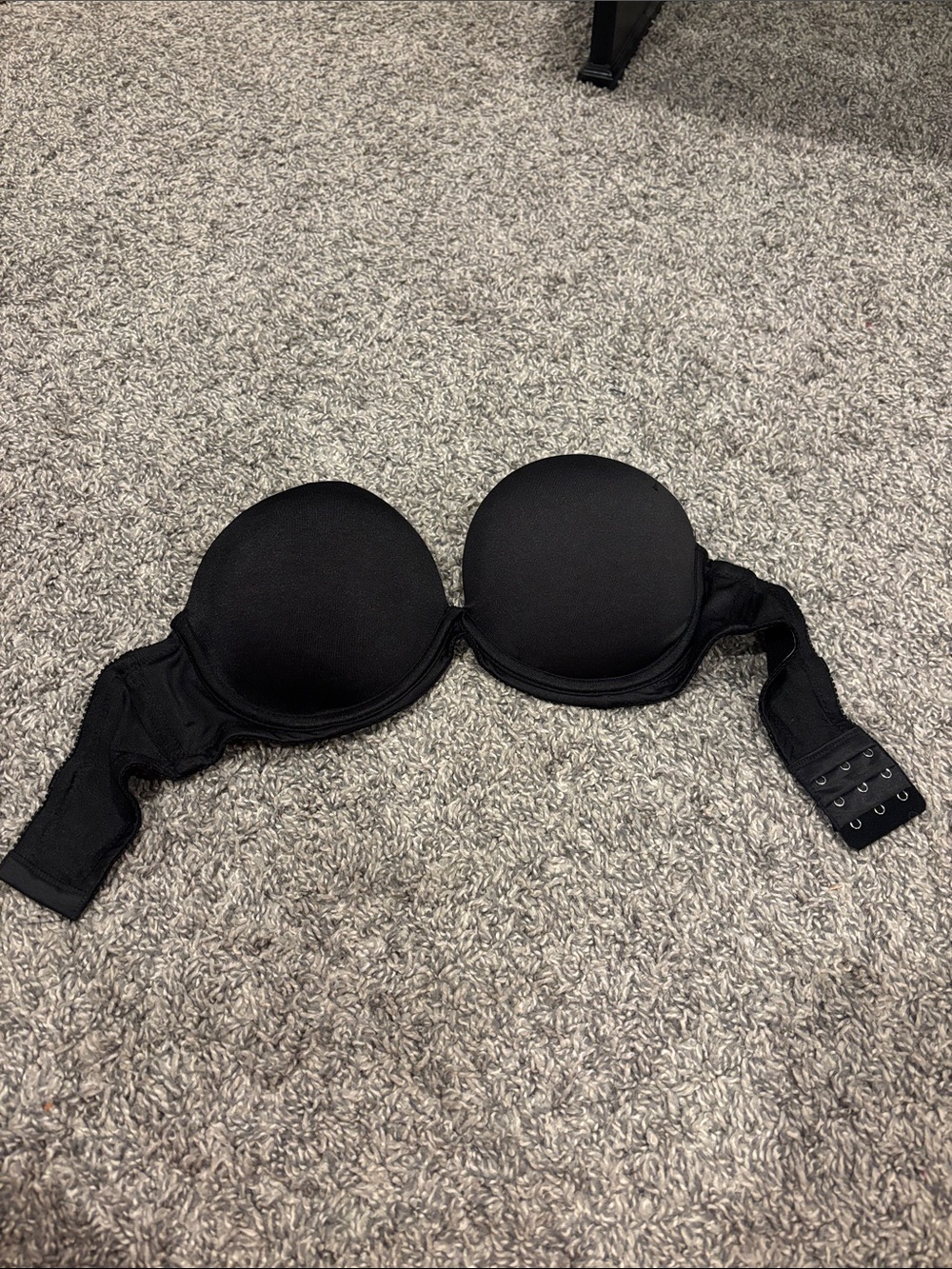 Black Strapless Adhesive Bra -